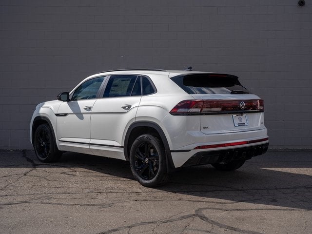 2026 Volkswagen Atlas Cross Sport 2.0T SEL R-Line Black