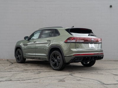 2026 Volkswagen Atlas Cross Sport 2.0T SEL R-Line Black