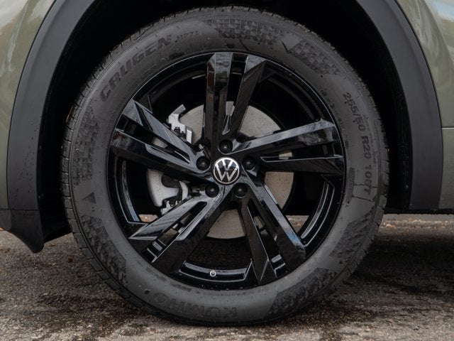 2026 Volkswagen Atlas Cross Sport 2.0T SEL R-Line Black