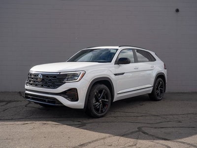 2026 Volkswagen Atlas Cross Sport 2.0T SEL R-Line Black