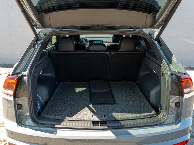 2025 Volkswagen Atlas Cross Sport 2.0T SEL Premium R-Line