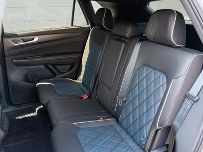 2025 Volkswagen Atlas Cross Sport 2.0T SEL Premium R-Line