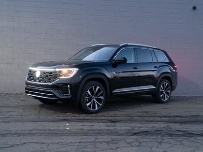 2026 Volkswagen Atlas 2.0T SEL Premium R-Line