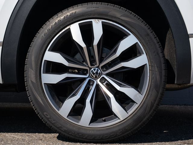 2023 Volkswagen Atlas 3.6L V6 SEL Premium R-Line