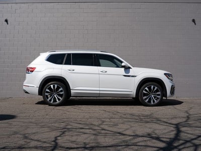 2023 Volkswagen Atlas 3.6L V6 SEL Premium R-Line