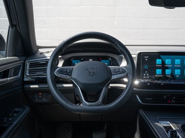 2024 Volkswagen Atlas Cross Sport 2.0T SE