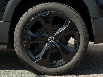 2025 Volkswagen Taos 1.5T SEL