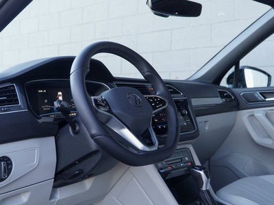 2024 Volkswagen Tiguan 2.0T SE R-Line Black