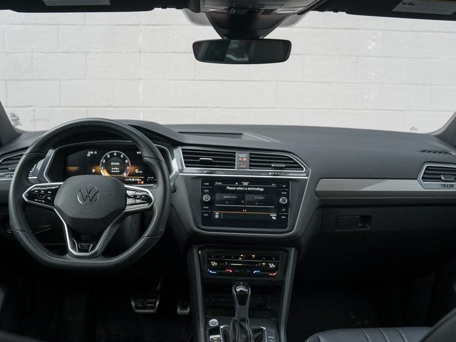 2024 Volkswagen Tiguan 2.0T SE R-Line Black