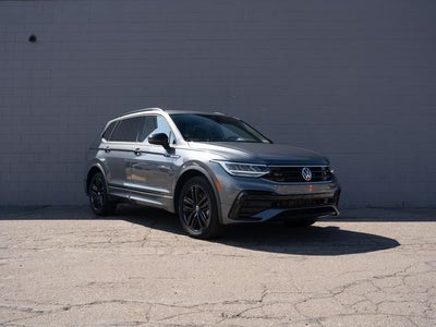 2022 Volkswagen Tiguan 2.0T SE R-Line Black