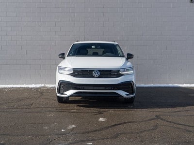 2024 Volkswagen Tiguan 2.0T SE R-Line Black