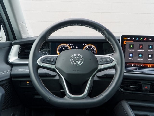 2025 Volkswagen Tiguan 2.0T SE