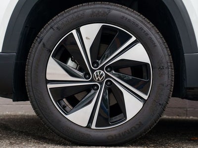 2025 Volkswagen Taos 1.5T SE