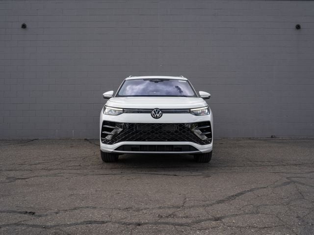 2026 Volkswagen Tiguan 2.0T SEL R-Line Turbo