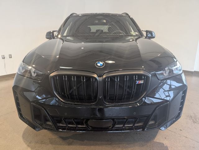 2025 BMW X5 M60i