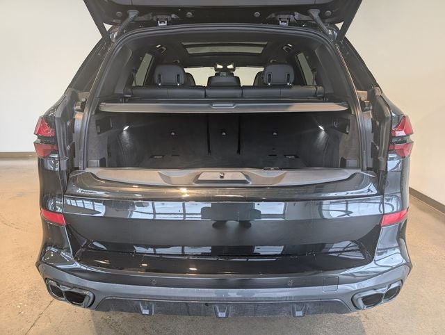 2025 BMW X5 M60i