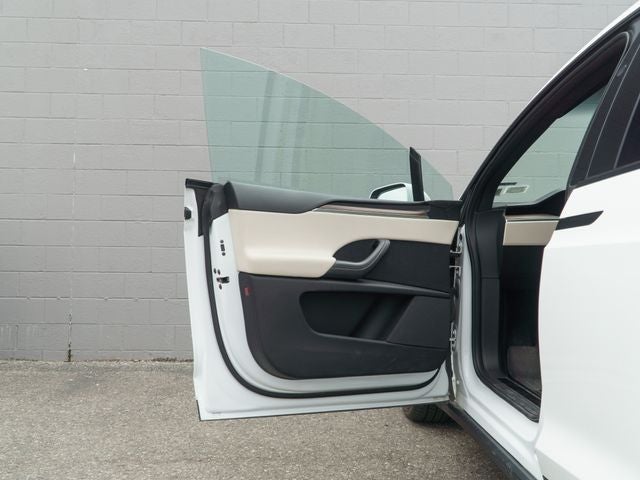 2022 Tesla Model X Base