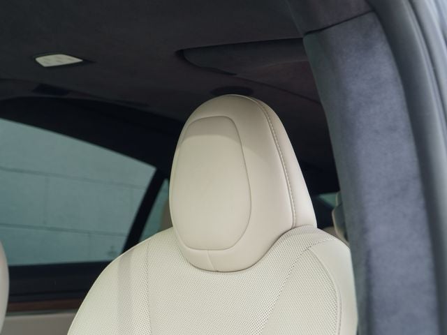 2022 Tesla Model X Base