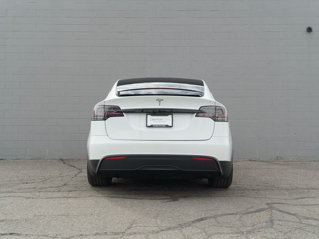 2022 Tesla Model X Base