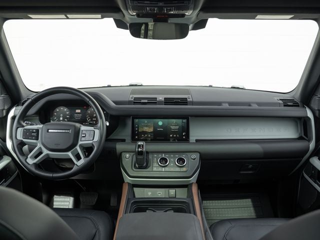 2024 Land Rover Defender SE