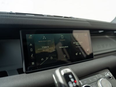2024 Land Rover Defender SE