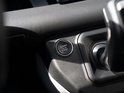 2024 Land Rover Defender SE