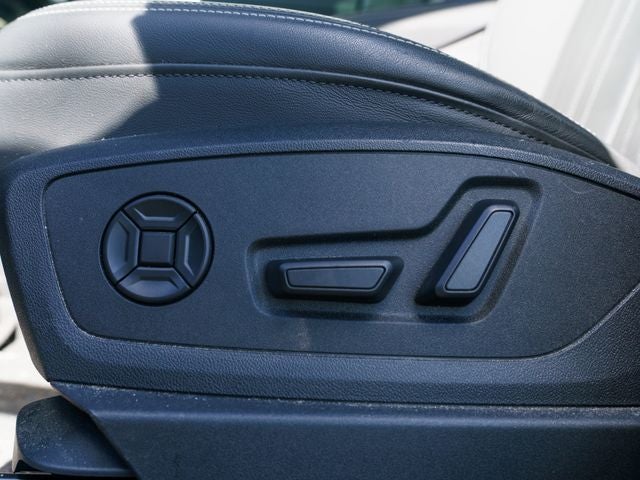 2024 Audi Q8 e-tron Premium Plus quattro