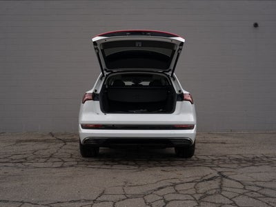 2022 Audi e-tron Premium quattro