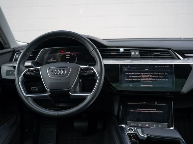 2022 Audi e-tron Premium quattro