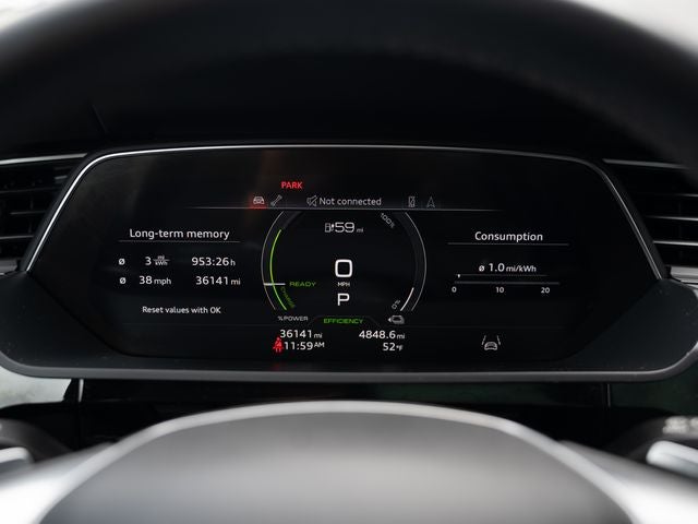 2022 Audi e-tron Premium quattro