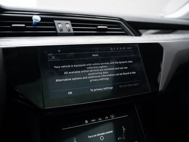 2022 Audi e-tron Premium quattro