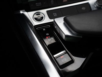 2022 Audi e-tron Premium quattro