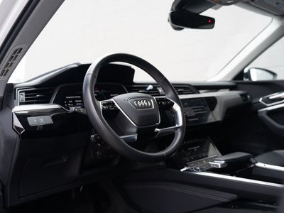2022 Audi e-tron Premium quattro