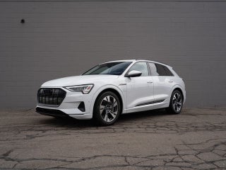 2022 Audi e-tron Premium quattro