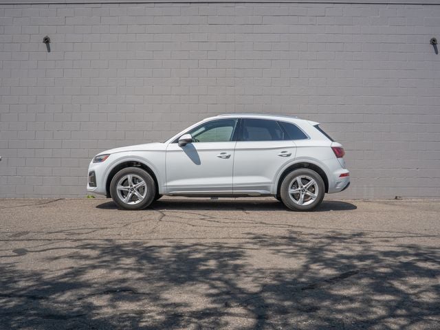 2024 Audi Q5 40 Premium quattro
