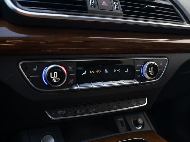 2024 Audi Q5 40 Premium quattro