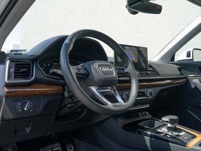2024 Audi Q5 40 Premium quattro