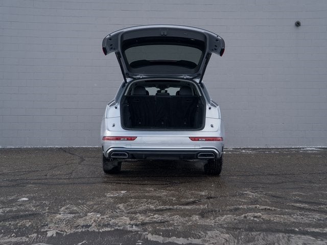 2023 Audi Q5 45 S line Premium quattro