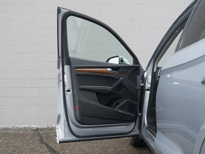 2023 Audi Q5 45 S line Premium quattro