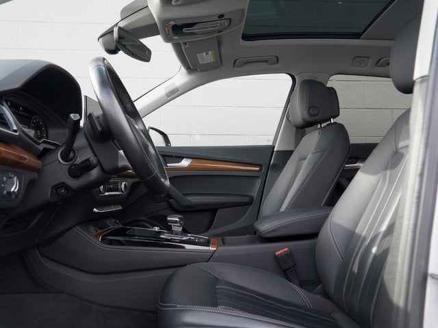 2023 Audi Q5 45 S line Premium quattro