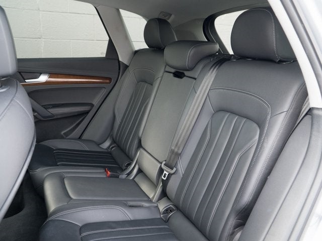 2023 Audi Q5 45 S line Premium quattro