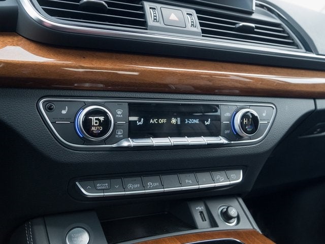 2023 Audi Q5 45 S line Premium quattro