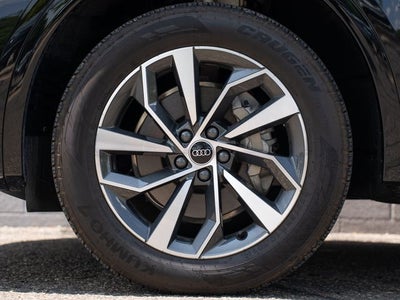 2023 Audi Q5 45 S line Premium quattro