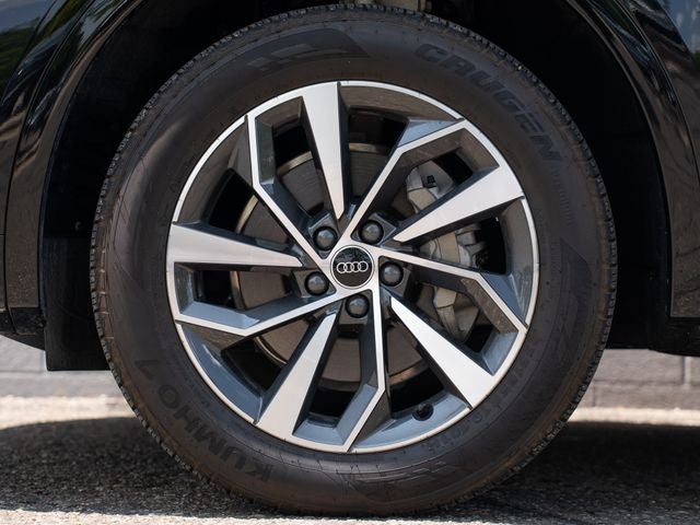2023 Audi Q5 45 S line Premium quattro