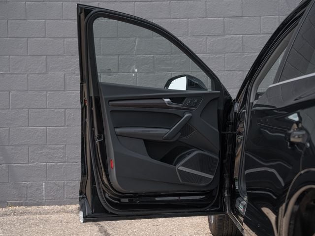2023 Audi Q5 45 S line Premium quattro