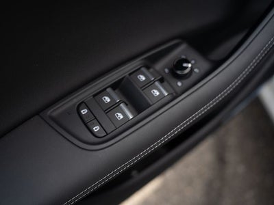 2025 Audi Q8 55 Premium Plus quattro