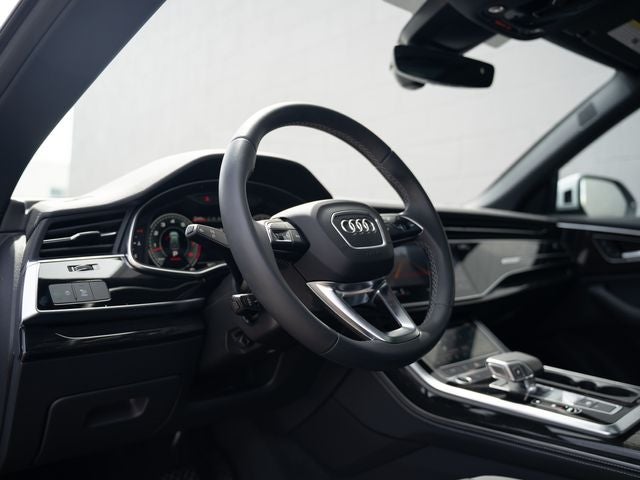 2025 Audi Q8 55 Premium Plus quattro