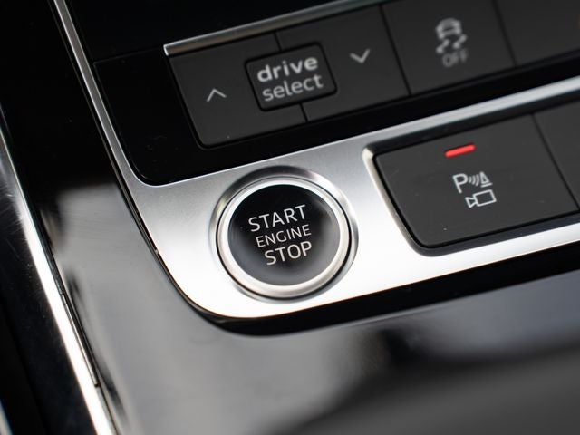 2023 Audi Q8 55 Premium Plus quattro