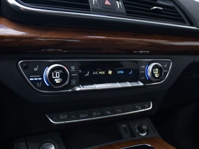 2023 Audi Q5 45 S line Prestige quattro