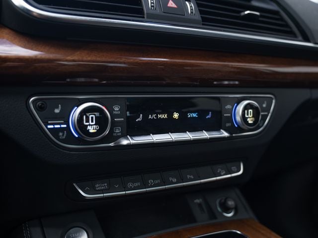 2023 Audi Q5 45 S line Prestige quattro